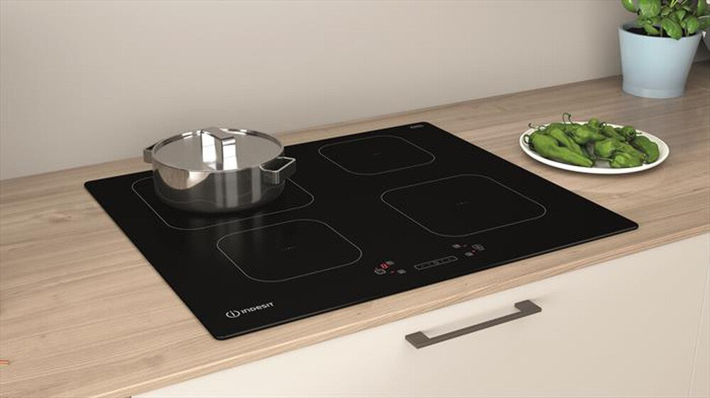 Piano induzione INDESIT 60cm | Modello  IS 83Q60 NE