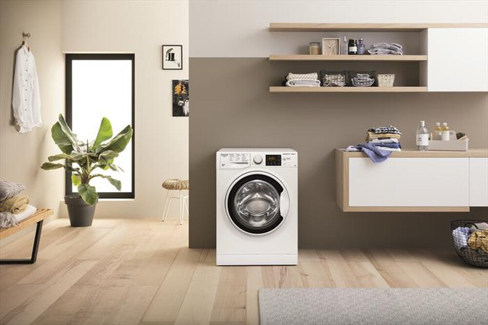 Lavatrice 7 KG Slim Hotpoint Ariston . | Modello RSSG72VWITN   prodotto nuovo senza imballo e con difetti estetici