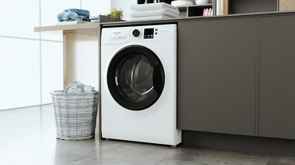 Lavatrice 8 KG HOTPOINT ARISTON | Modello  NF825WK IT.   Prodotto nuovo senza imballo