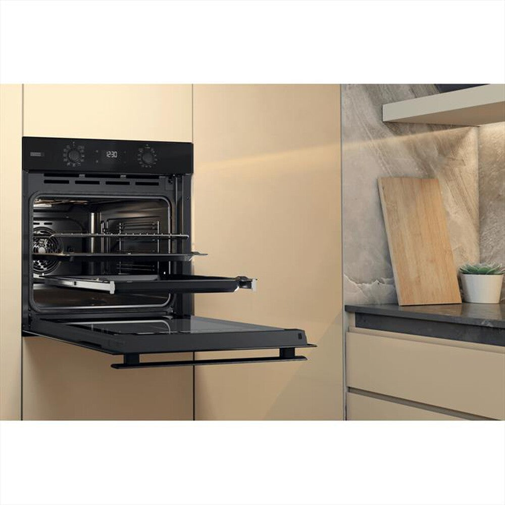 Forno WHIRLPOOL nero | Modello OMSR58RU1SB. Prodotto nuovo senza imballo