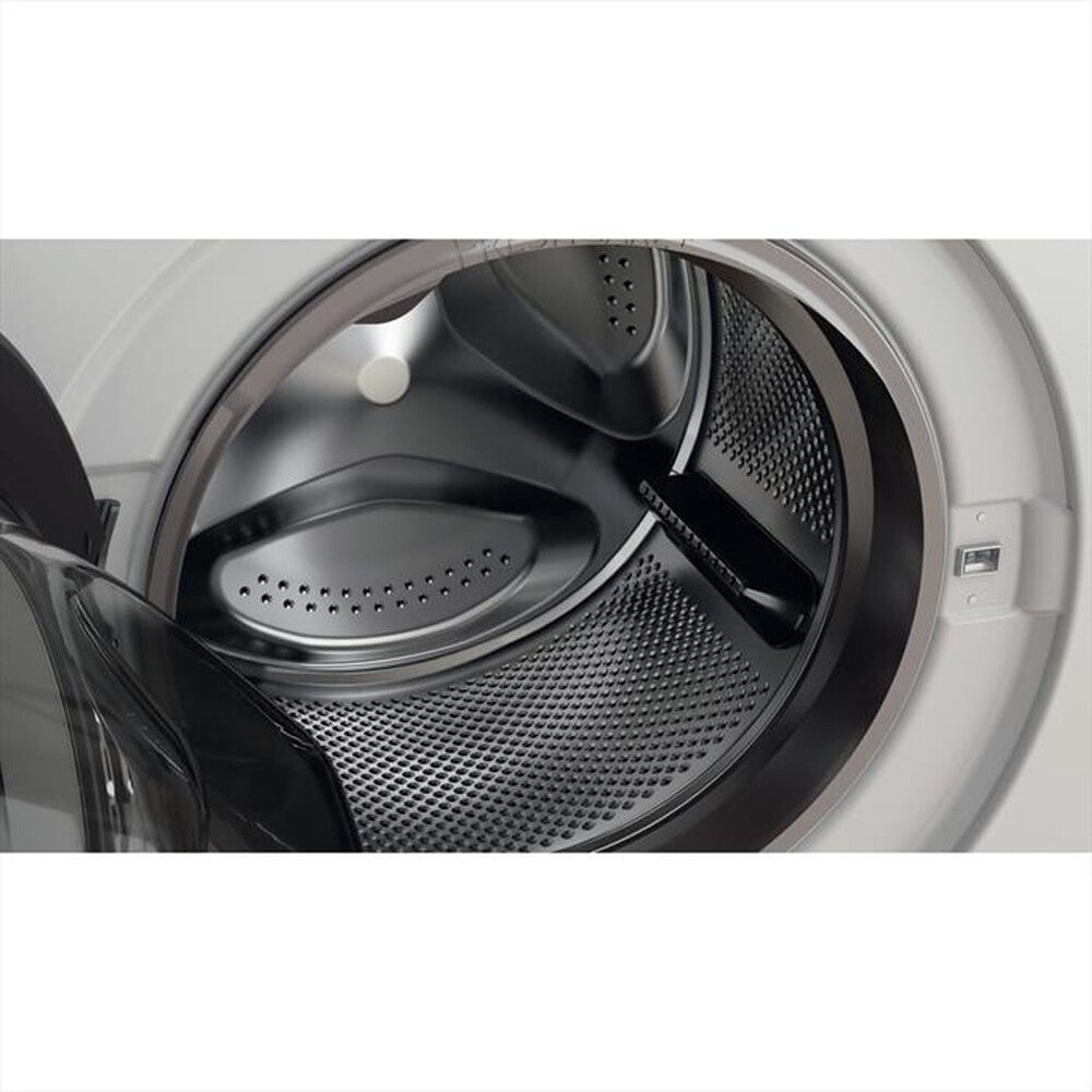 Lavatrice 7 KG Whirlpool Ffb 7469 Sv It.  prodotto nuovo senza imballo e con difetti estetici