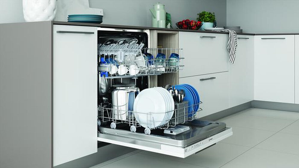 Lavastoviglie incasso INDESIT 14 coperti | modello IN2IE14DNP80 prodotto nuovo senza imballo con possibili difetti estetici